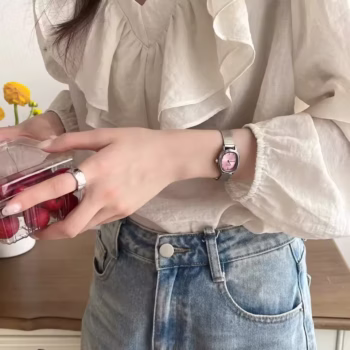 שעון יד לנשים מפלדת אל-חלד פשוט עם מסגרת אובלית קטנה בצבע ירוק, מותג שעונים יוקרתי לנשים, שעון קוורץ למשלוח ישיר